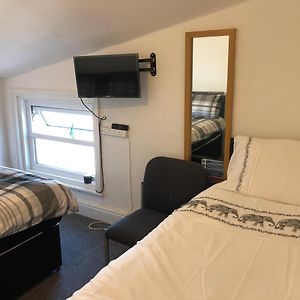 Triple Room Bathroom